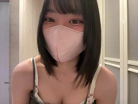Snapshot of pinkudayo_girl chatting on 06/23/26, 02:42 pinkudayo girl online show from 06/23/26, 02:42
