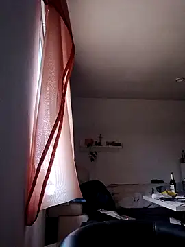 Snapshot of nmyour chatting on 10/25/25, 01:18 nmyour online show from 10/25/25, 01:18