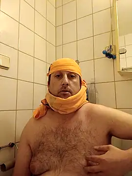 Snapshot of nmyour chatting on 10/31/25, 01:17 nmyour online show from 10/31/25, 01:17