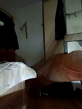 Snapshot of nmyour chatting on 04/27/26, 10:52 nmyour online show from 04/27/26, 10:52