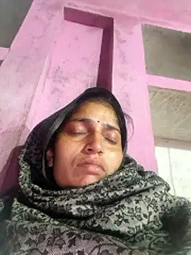 Snapshot of Pooja_shre chatting on 01/10/26, 02:41 Pooja shre online show from 01/10/26, 02:41