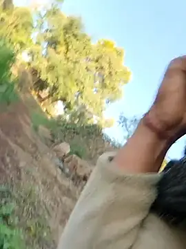 Snapshot of Pooja_shre chatting on 01/17/26, 04:06 Pooja shre online show from 01/17/26, 04:06