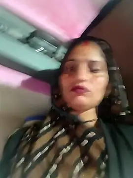 Snapshot of Pooja_shre chatting on 02/22/26, 12:58 Pooja shre online show from 02/22/26, 12:58