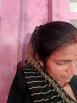 Snapshot of Pooja_shre chatting on 03/02/26, 07:48 Pooja shre online show from 03/02/26, 07:48