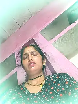 Snapshot of Pooja_shre chatting on 03/05/26, 12:28 Pooja shre online show from 03/05/26, 12:28