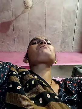 Snapshot of Pooja_shre chatting on 03/17/26, 01:36 Pooja shre online show from 03/17/26, 01:36