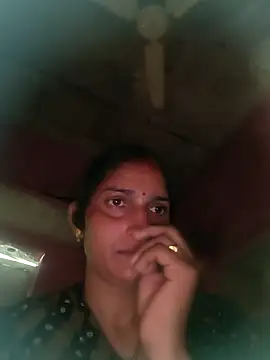 Snapshot of Pooja_shre chatting on 03/21/26, 11:48 Pooja shre online show from 03/21/26, 11:48