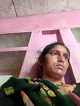 Snapshot of Pooja_shre chatting on 04/07/26, 01:50 Pooja shre online show from 04/07/26, 01:50