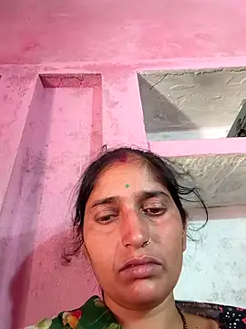 Snapshot of Pooja_shre chatting on 05/09/26, 10:42 Pooja shre online show from 05/09/26, 10:42