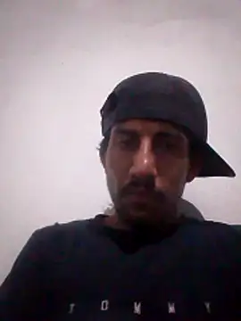 Snapshot of Orlao25cm chatting on 03/07/26, 02:52 Orlao25cm online show from 03/07/26, 02:52