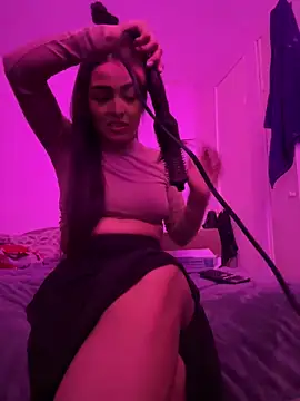 Snapshot of sexywiffeee chatting on 10/26/25, 09:10 sexywiffeee online show from 10/26/25, 09:10