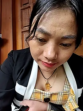 Sinhlinh2020 online show from 10/26/25, 03:01