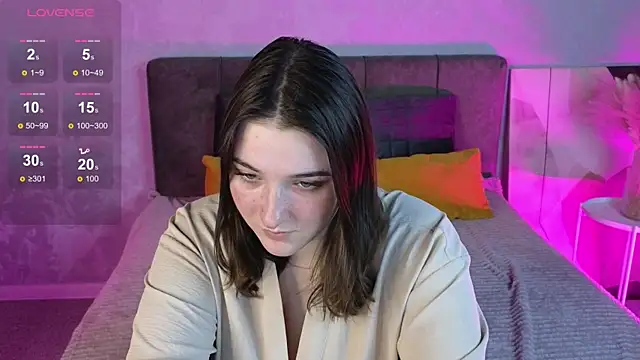 AnnieDodge online show from 10/21/25, 01:50