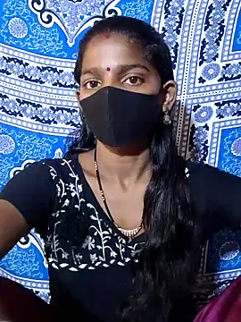 Snapshot of Itz_Aisha__ chatting on 05/13/26, 05:49 Itz Aisha online show from 05/13/26, 05:49