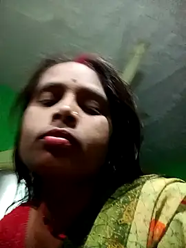 Snapshot of Rajni_gupta chatting on 10/19/25, 03:23 Rajni gupta online show from 10/19/25, 03:23