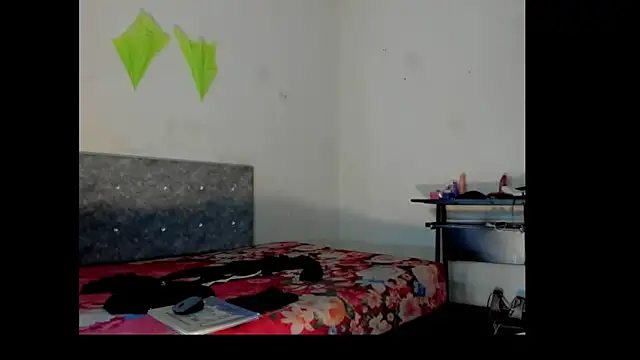 Snapshot of bad_girl_xxx chatting on 12/20/25, 08:49 bad girl xxx online show from 12/20/25, 08:49