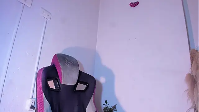 Snapshot of bad_girl_xxx chatting on 03/01/26, 08:11 bad girl xxx online show from 03/01/26, 08:11