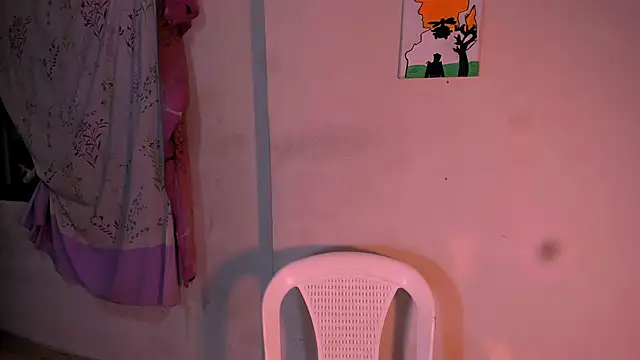 Snapshot of bad_girl_xxx chatting on 04/12/26, 03:33 bad girl xxx online show from 04/12/26, 03:33