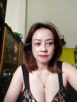 Snapshot of Baby-bigboobs20 chatting on 11/19/25, 06:13 Baby-bigboobs20 online show from 11/19/25, 06:13