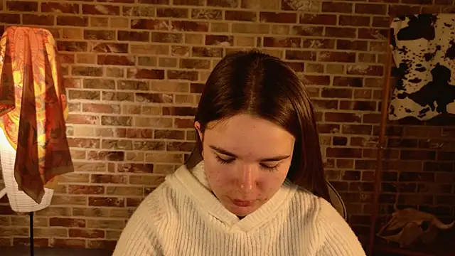 May Bloom online show from 12/02/25, 05:02