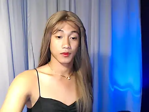 Snapshot of taylaxuxu chatting on 03/12/26, 03:45 taylaxuxu online show from 03/12/26, 03:45