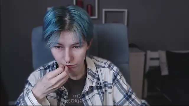 guitarandangell online show from 10/23/25, 09:52