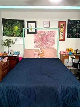 Snapshot of DaisyMynx chatting on 11/06/25, 03:07 DaisyMynx online show from 11/06/25, 03:07