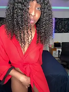 Snapshot of DaisyMynx chatting on 11/07/25, 03:28 DaisyMynx online show from 11/07/25, 03:28