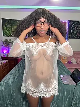 Snapshot of DaisyMynx chatting on 12/03/25, 03:58 DaisyMynx online show from 12/03/25, 03:58