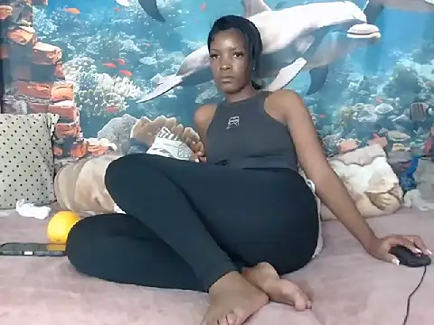 Snapshot of AfricanBarbiee69 chatting on 06/29/26, 12:05 AfricanBarbiee69 online show from 06/29/26, 12:05