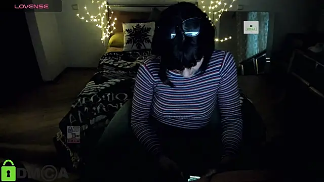 Snapshot of A_Skyy chatting on 04/21/26, 02:51 A Skyy online show from 04/21/26, 02:51