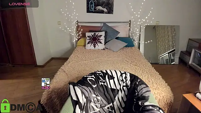 Snapshot of A_Skyy chatting on 04/21/26, 08:44 A Skyy online show from 04/21/26, 08:44