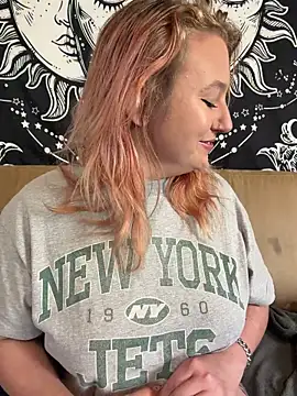 Snapshot of Onlymiasophie chatting on 03/09/26, 07:07 Onlymiasophie online show from 03/09/26, 07:07