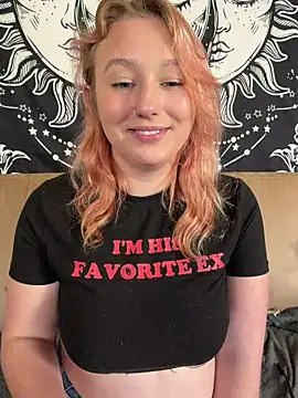 Snapshot of Onlymiasophie chatting on 03/10/26, 01:38 Onlymiasophie online show from 03/10/26, 01:38