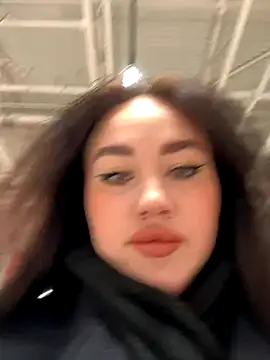 KiraSunshine online show from 10/28/25, 03:54