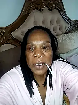 Hotcougar online show from 10/24/25, 05:59