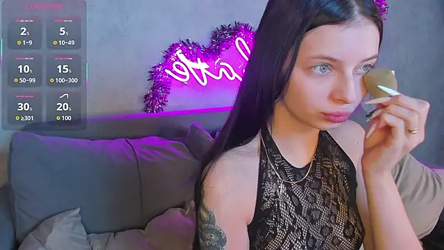 Eva Mayers online show from 01/14/26, 10:36