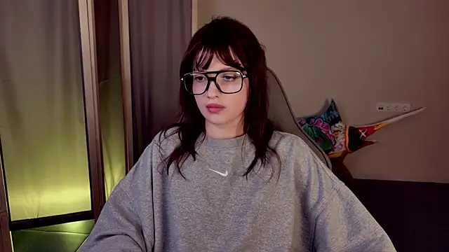 KiraVair online show from 04/08/26, 05:24