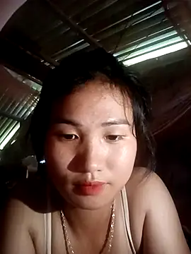 huhu-lele online show from 10/23/25, 05:40