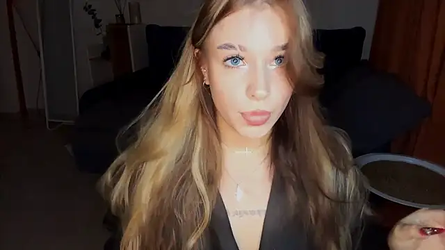 Snapshot of Babymoney_2007 chatting on 10/22/25, 08:52 Babymoney 2007 online show from 10/22/25, 08:52