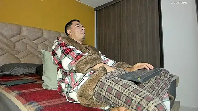 Snapshot of Gregory_mancini chatting on 11/29/25, 04:59 Gregory mancini online show from 11/29/25, 04:59