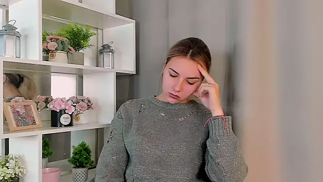 NicolBadena online show from 10/19/25, 08:59