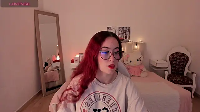 Amaraa couper1 online show from 11/28/25, 03:42