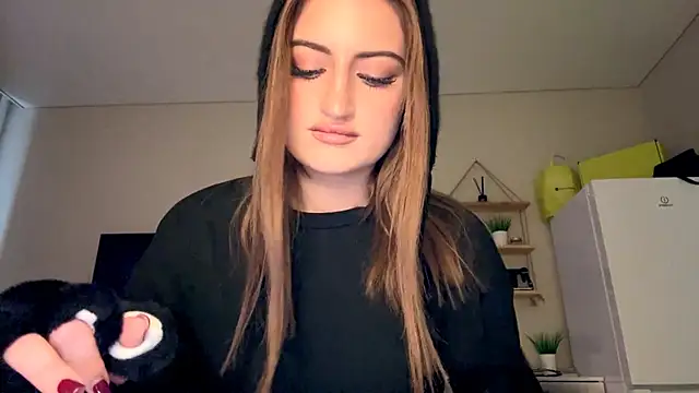 JessMour online show from 10/29/25, 08:38