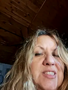 Snapshot of JennyInVegas chatting on 06/27/26, 06:29 JennyInVegas online show from 06/27/26, 06:29