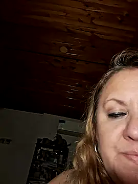 Snapshot of JennyInVegas chatting on 07/05/26, 04:19 JennyInVegas online show from 07/05/26, 04:19