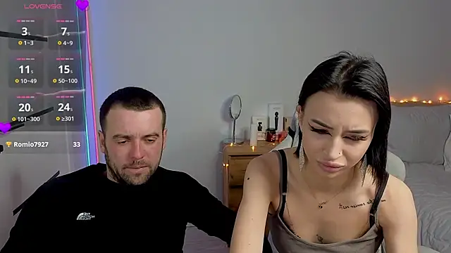 AdeleLaCr0ix online show from 11/22/25, 08:30