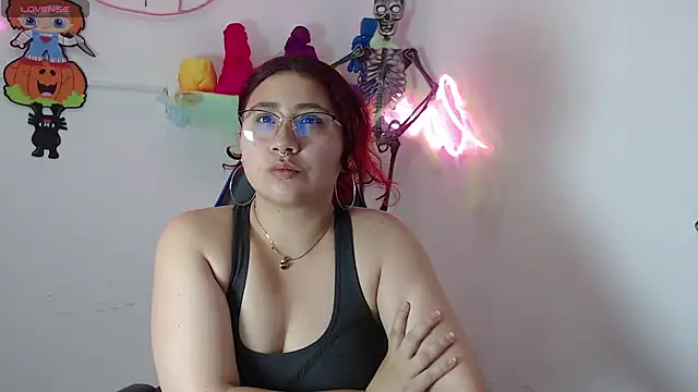 Snapshot of littlee_red chatting on 10/29/25, 12:40 littlee red online show from 10/29/25, 12:40