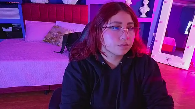 littlee red online show from 02/26/26, 07:46