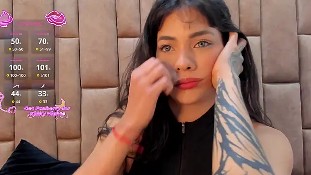 Snapshot of lulu_wonder chatting on 03/18/26, 08:34 lulu wonder online show from 03/18/26, 08:34